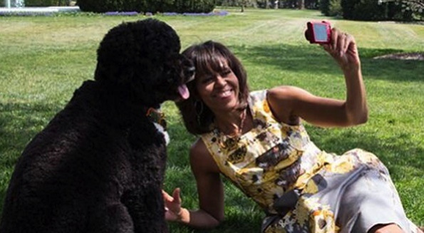michelle-obama-selfie-bo